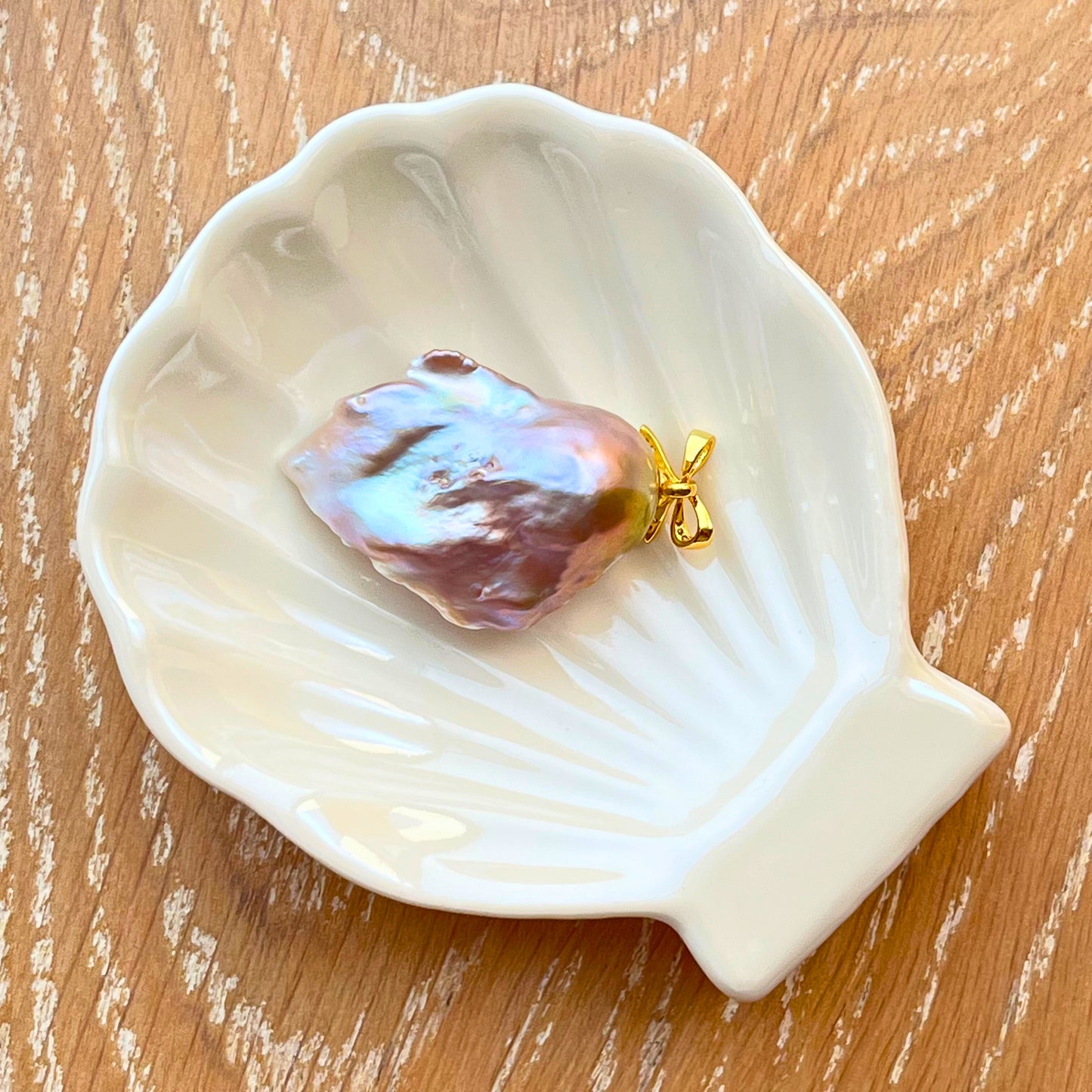Large Metallic-Hued Baroque Pearl Pendant